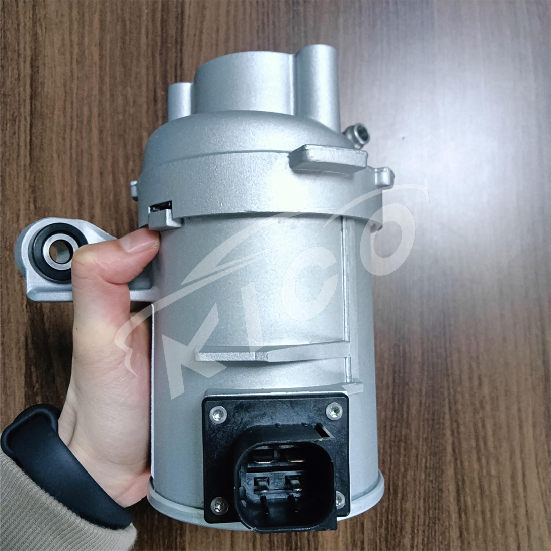 OE 2742000207 2742002700 Electric Water Pump Automatic 12v DC for Mercedes M274 Car Engine Cooling System