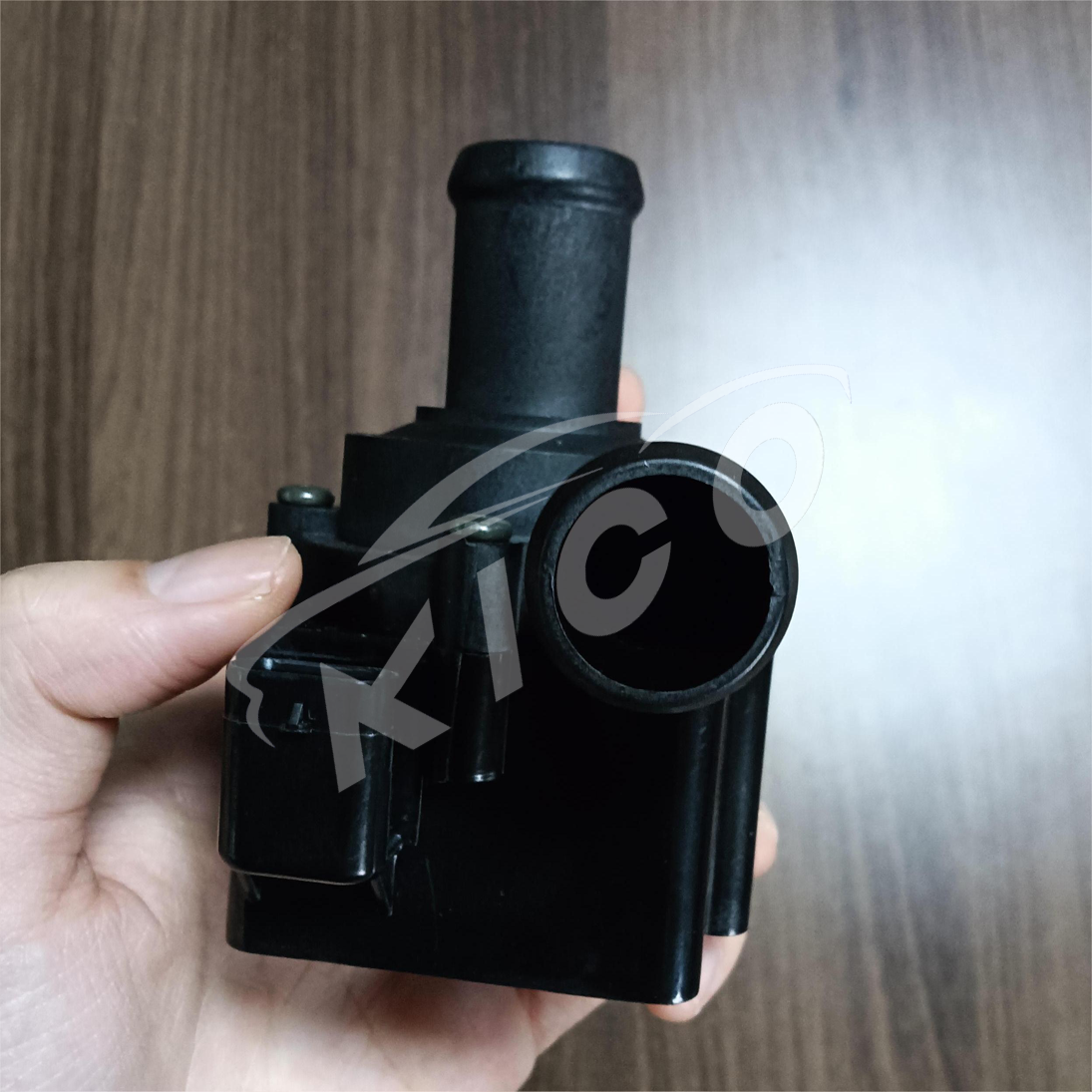 OE 31338211 Auto Electric Auxiliary Car Water Pump for Volvo 12v Dc Engine Additional Cooling System