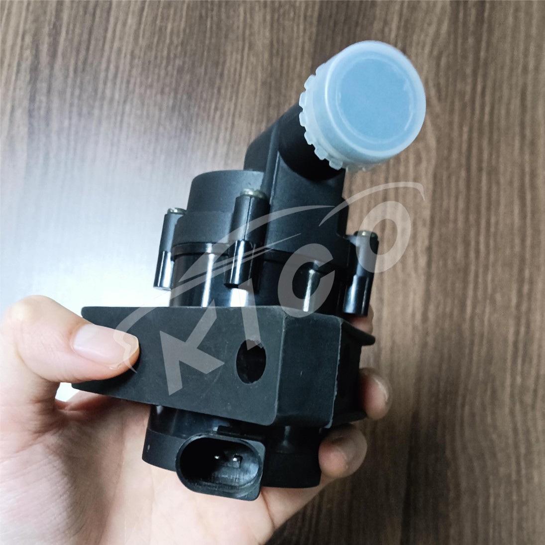 OEM 078121601B Engine Auxiliary New 12V DC Car Electric Water Pump for Auto Audi VW Seat Skoda